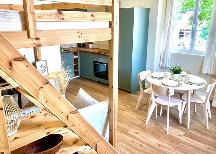 Le Mitterrand - Center * ヴィエンヌ